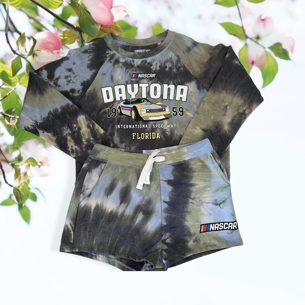 NASCAR Daytona Tie Dye sweater and short set - Picture 6 of 10